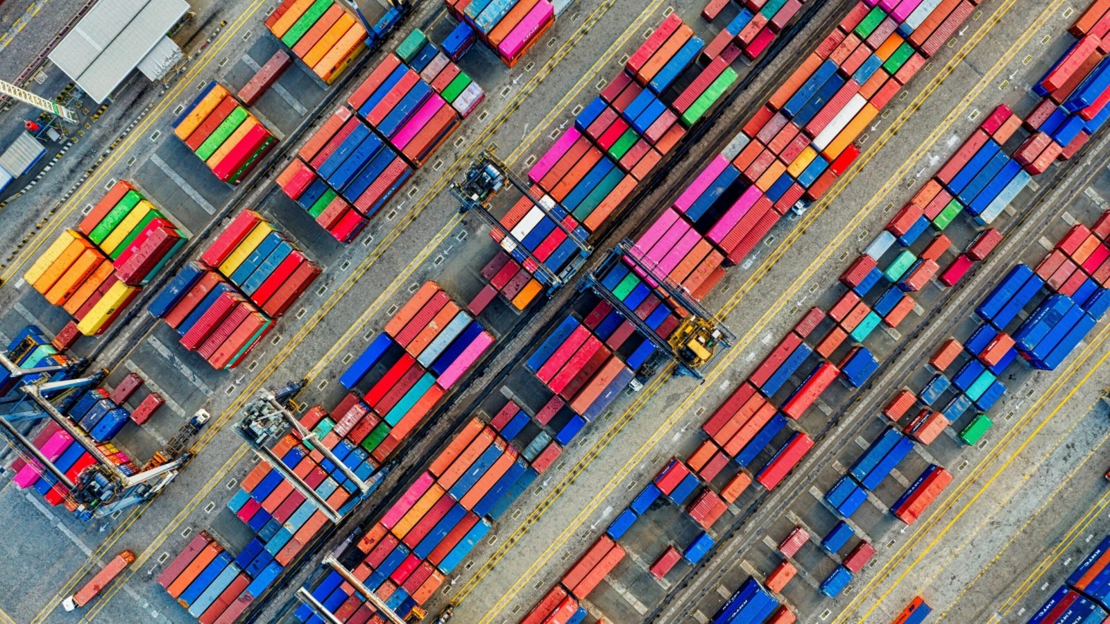 pexels-tomfisk-3063470